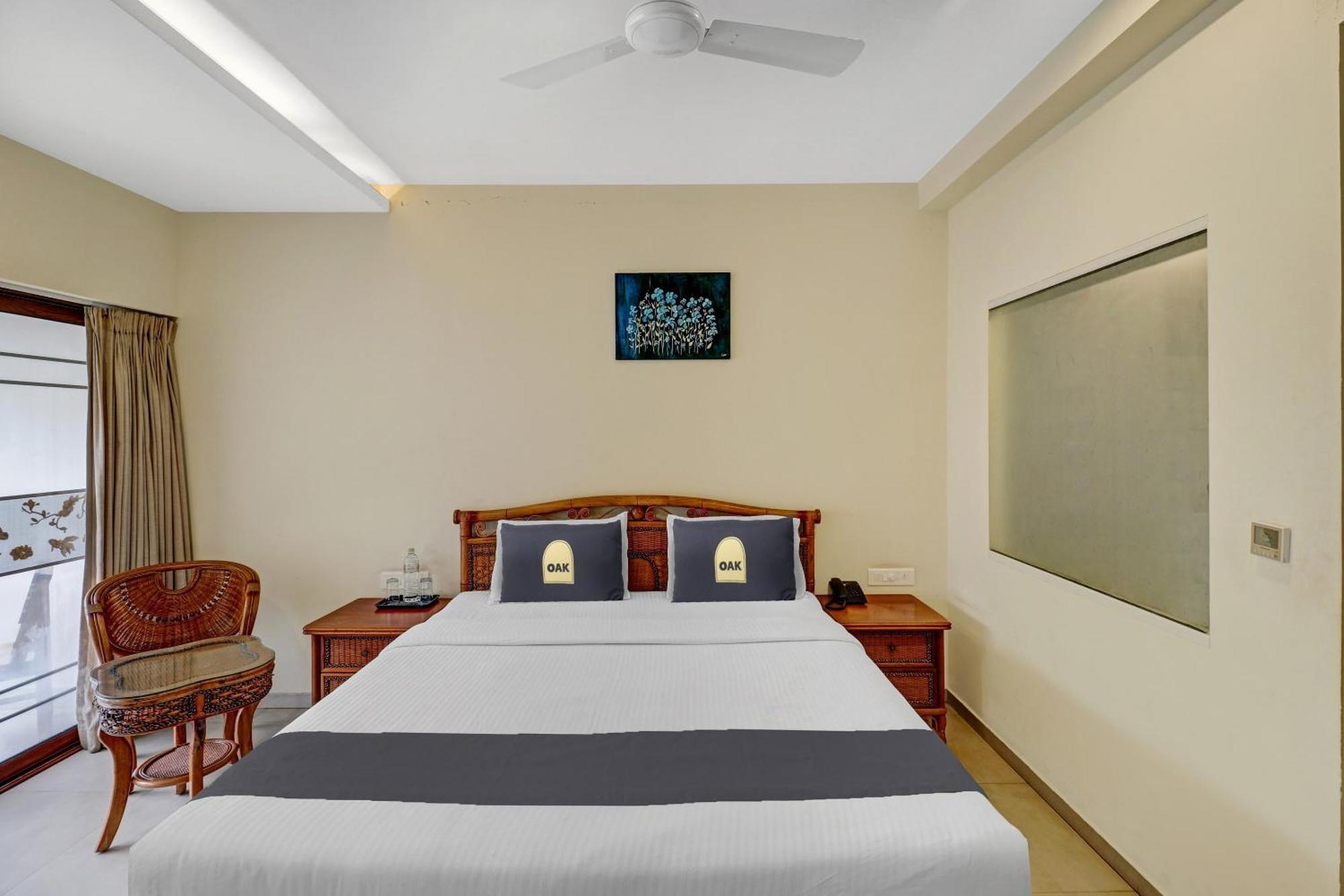 Townhouse Oak Edassery'S Sealine Villa Stay Kochi Eksteriør billede
