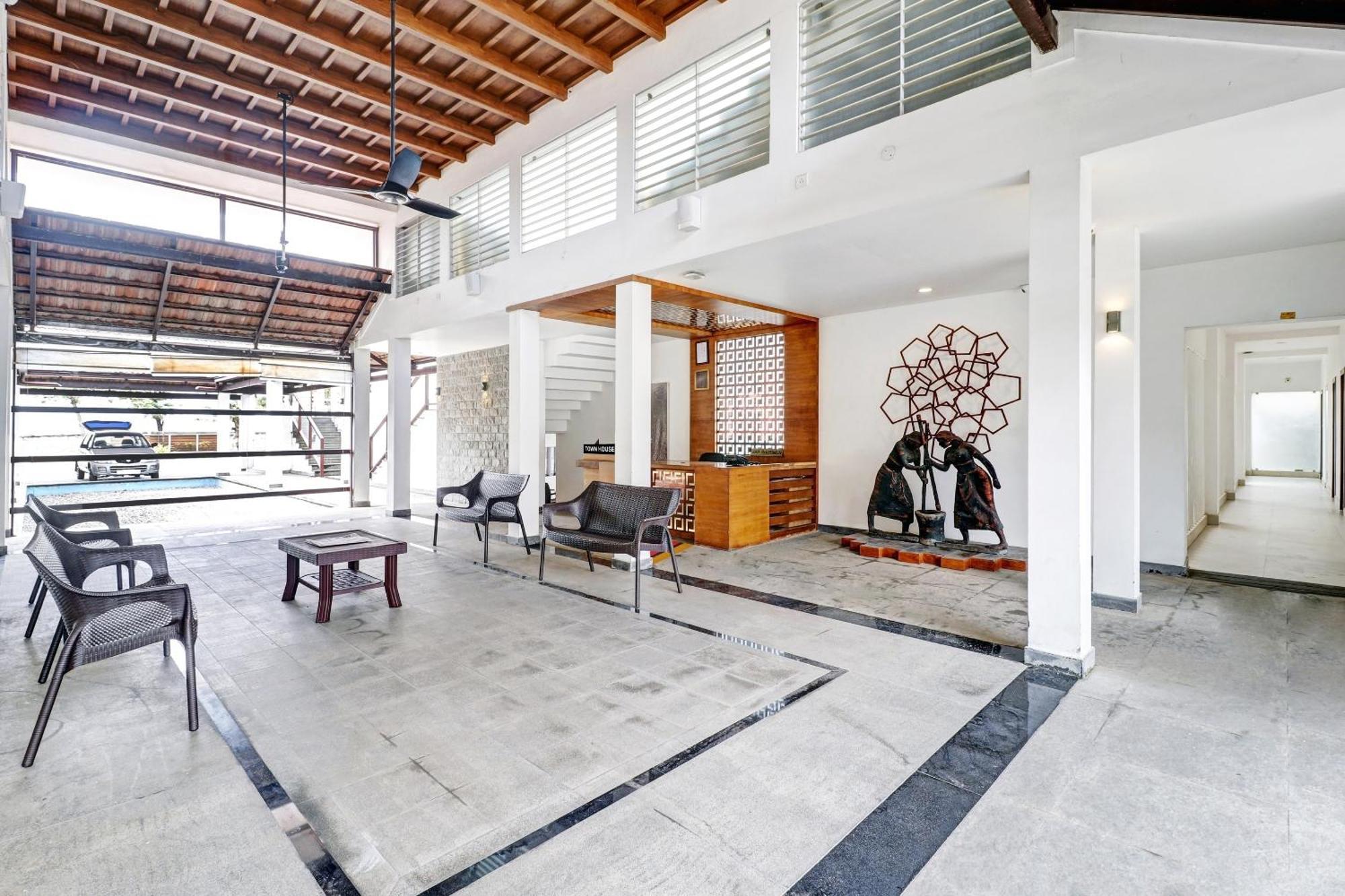 Townhouse Oak Edassery'S Sealine Villa Stay Kochi Eksteriør billede