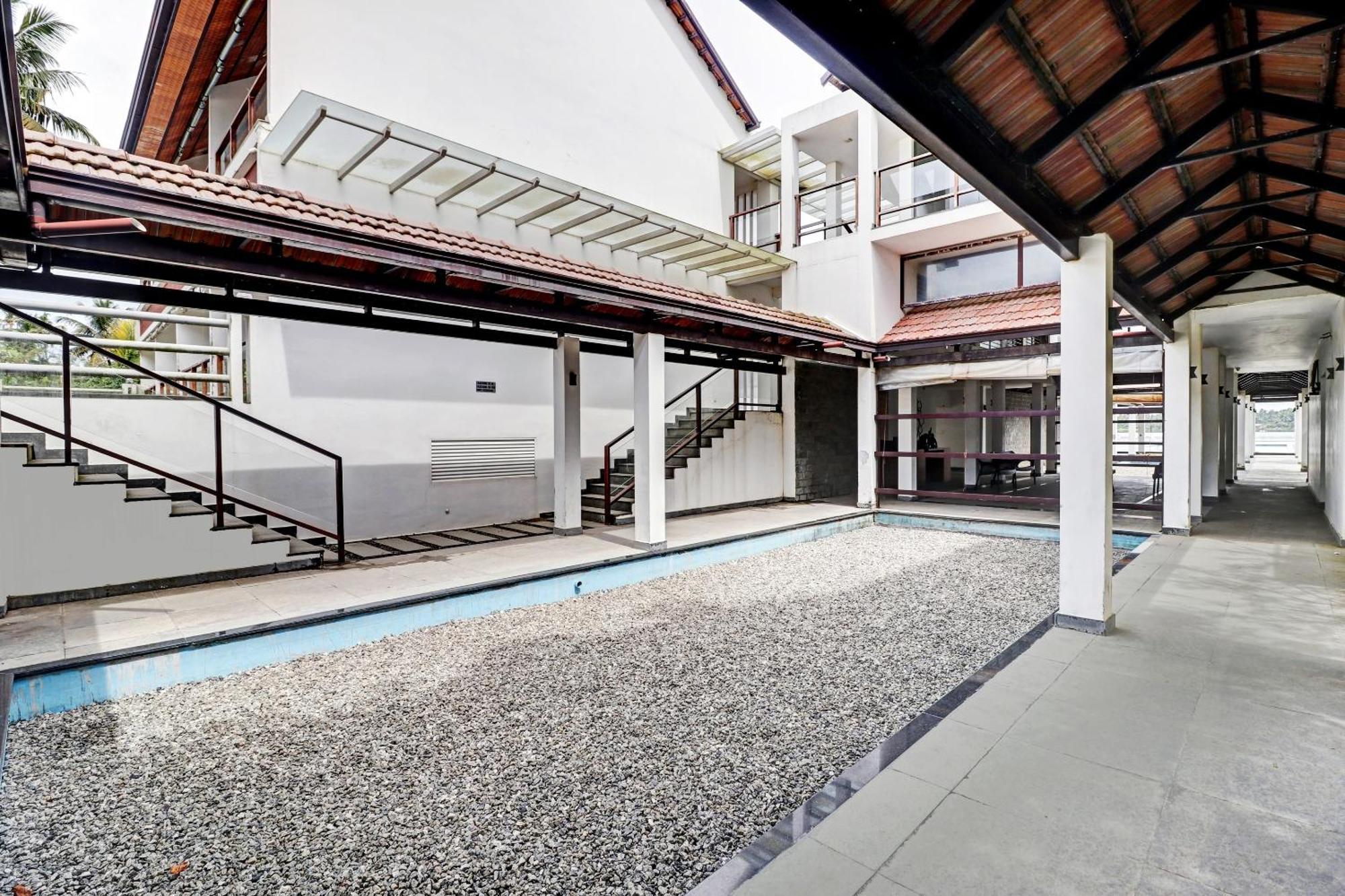 Townhouse Oak Edassery'S Sealine Villa Stay Kochi Eksteriør billede