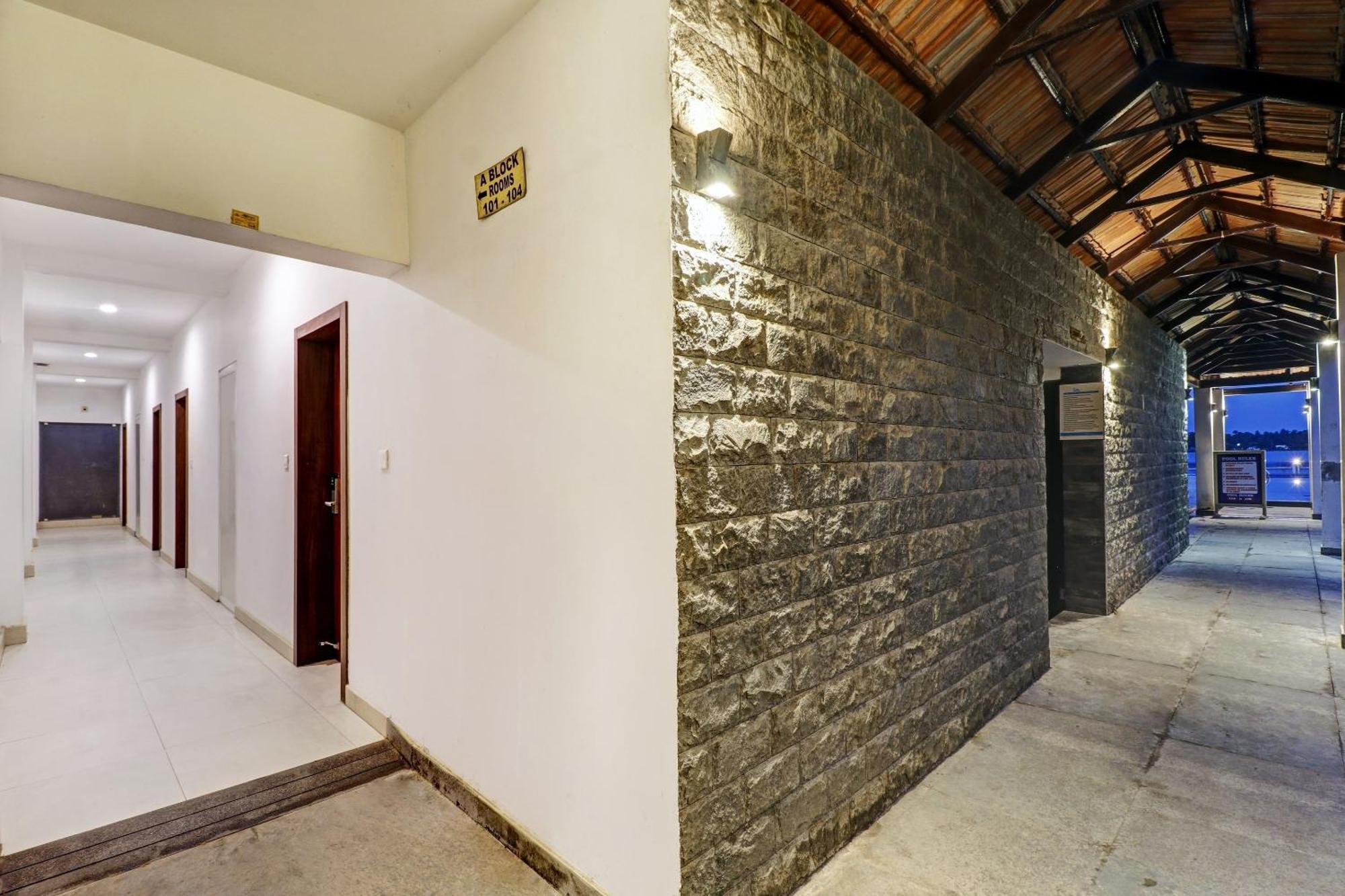 Townhouse Oak Edassery'S Sealine Villa Stay Kochi Eksteriør billede