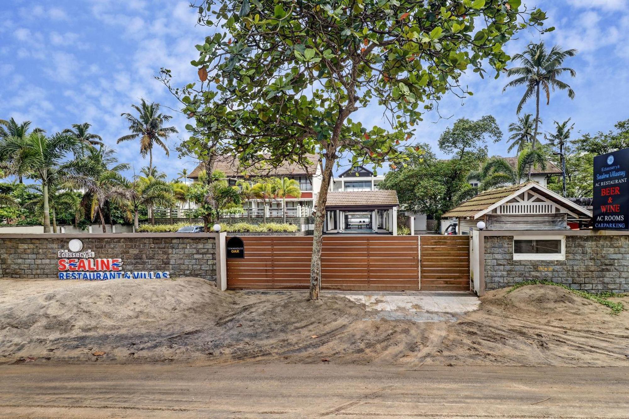 Townhouse Oak Edassery'S Sealine Villa Stay Kochi Eksteriør billede