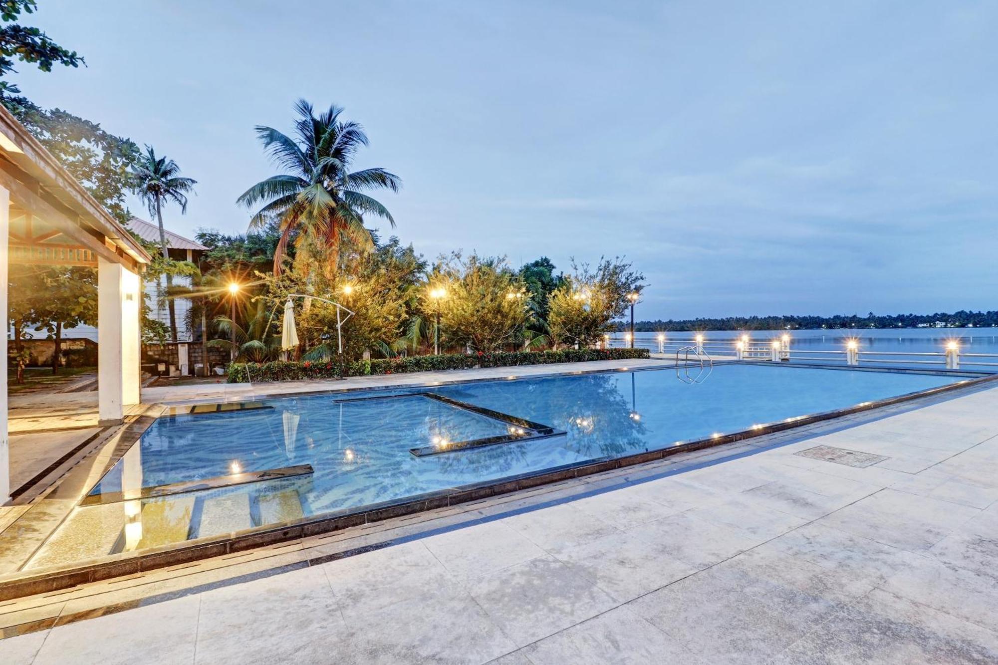 Townhouse Oak Edassery'S Sealine Villa Stay Kochi Eksteriør billede