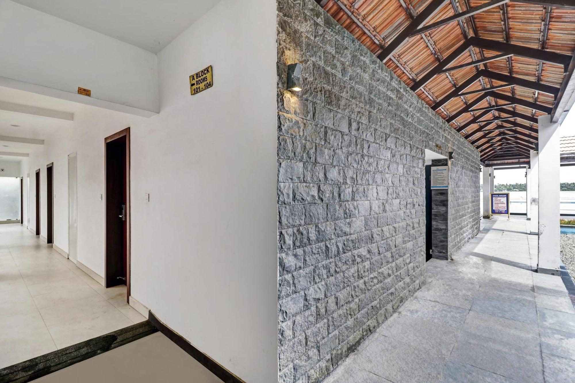 Townhouse Oak Edassery'S Sealine Villa Stay Kochi Eksteriør billede