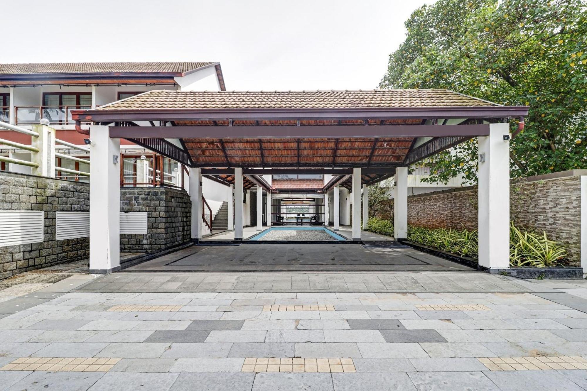 Townhouse Oak Edassery'S Sealine Villa Stay Kochi Eksteriør billede