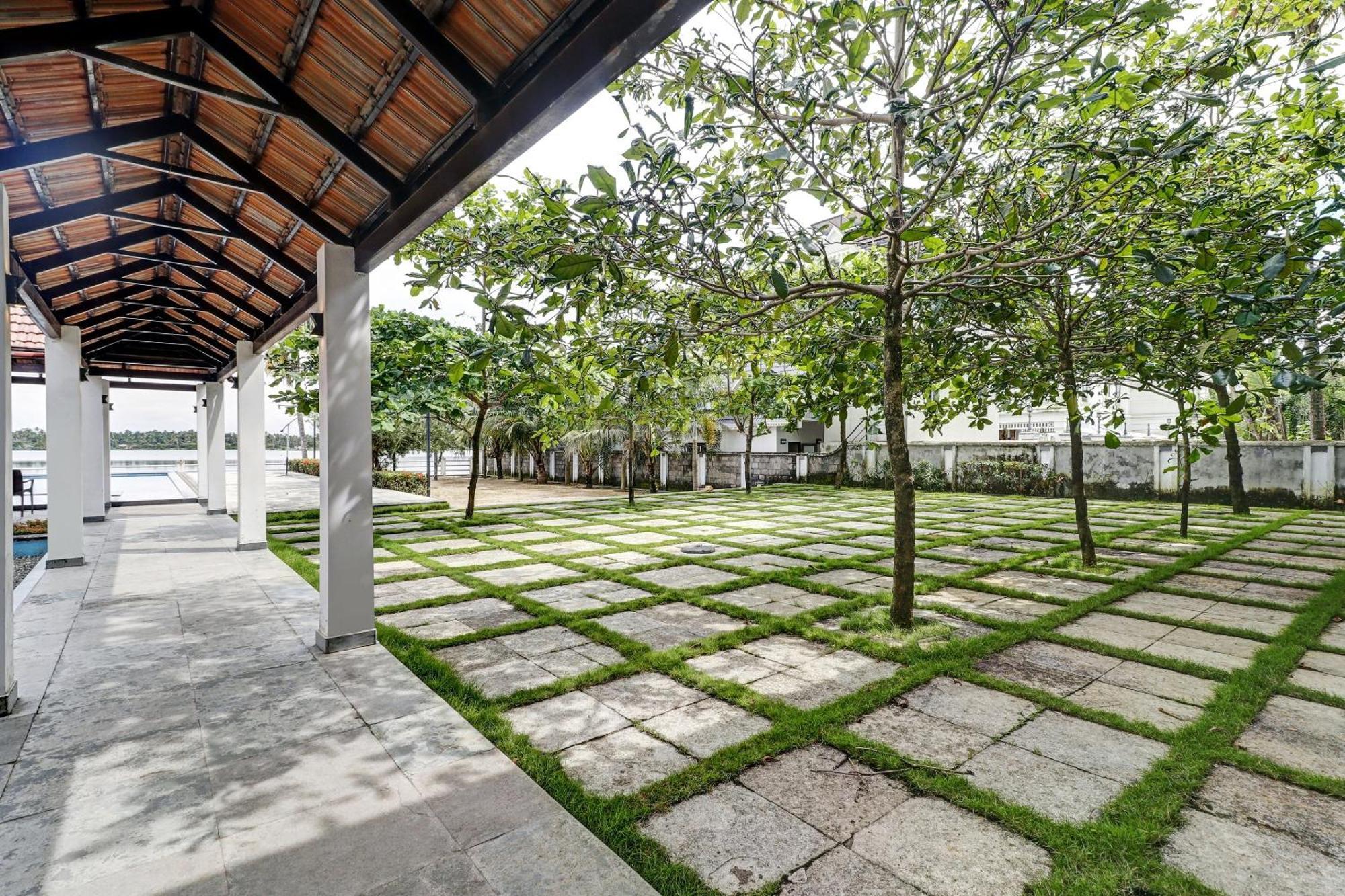 Townhouse Oak Edassery'S Sealine Villa Stay Kochi Eksteriør billede