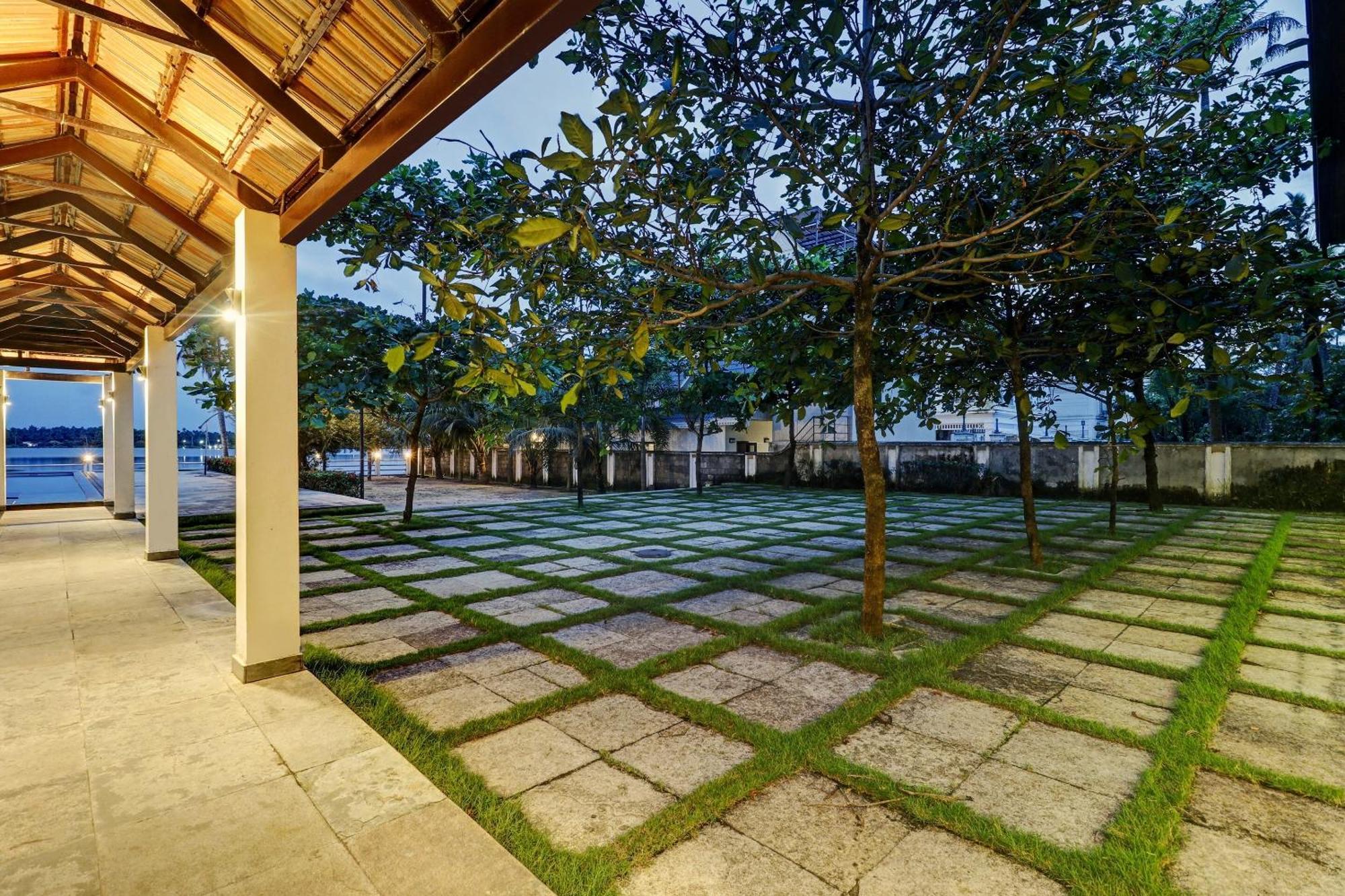 Townhouse Oak Edassery'S Sealine Villa Stay Kochi Eksteriør billede