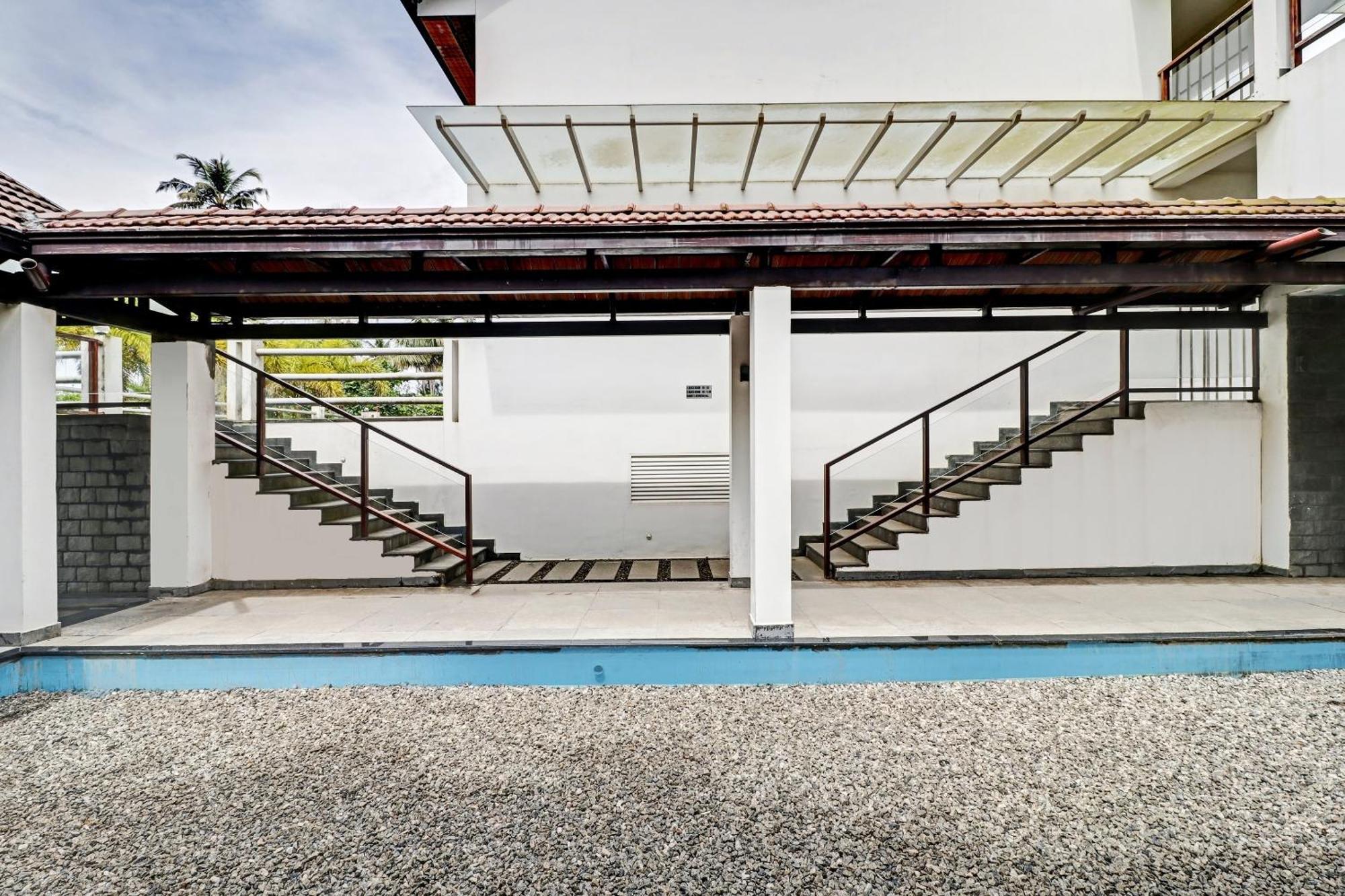 Townhouse Oak Edassery'S Sealine Villa Stay Kochi Eksteriør billede